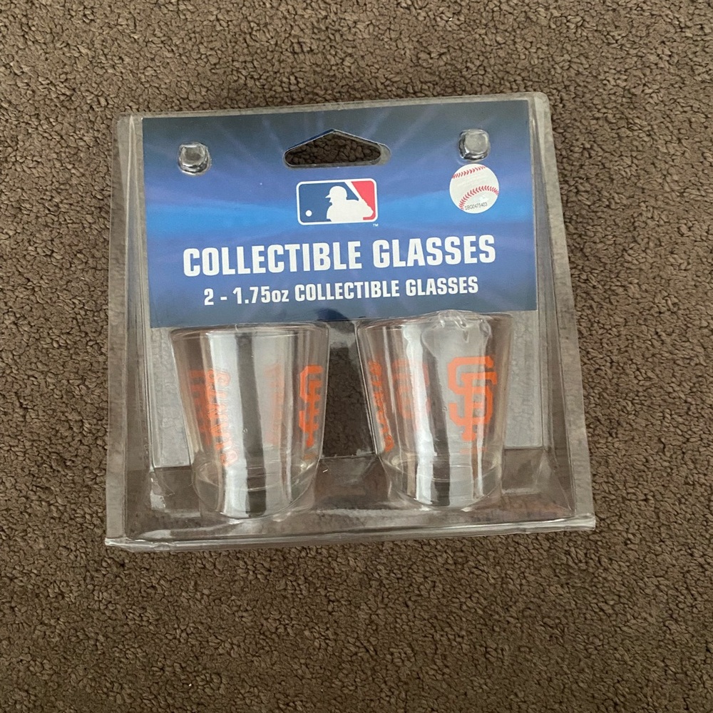 New MLB San Francisco Giants shot glass COLLECTIBLE GLASSES 2 NEW 1.75oz.